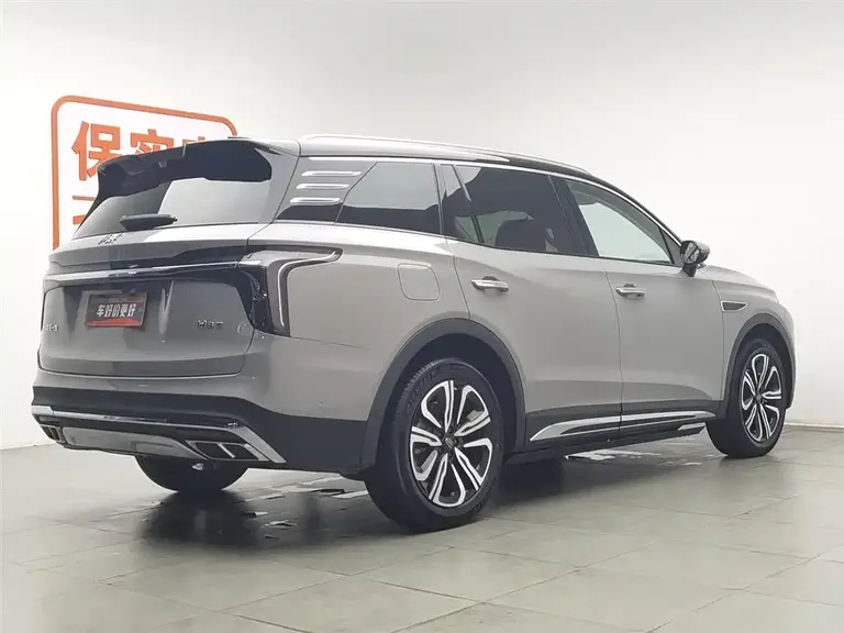Hongqi HS7 红旗HS7 2023款 2.0 T 自动四驱旗领版 七座