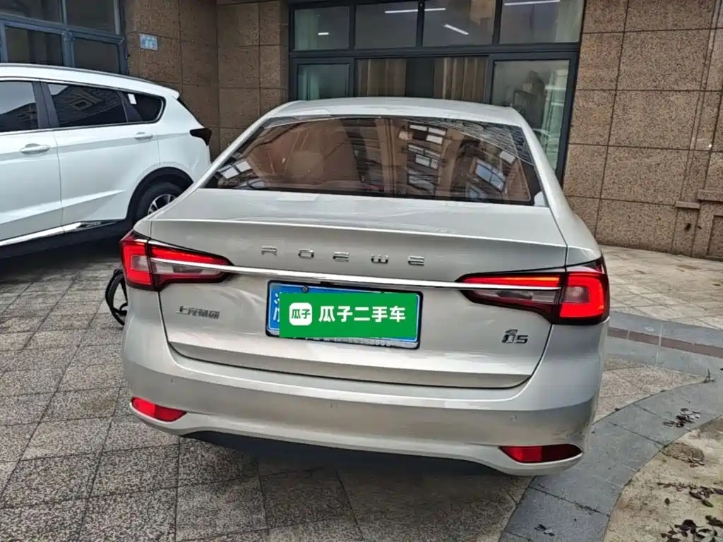 Roewe i5 1.5 L Manual 4 G Connected Bright Grand