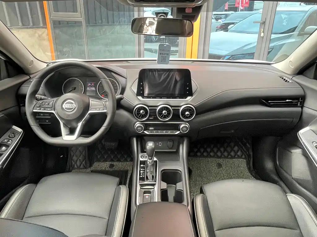 Sylphy Facelift 1.6 L CVT Joy
