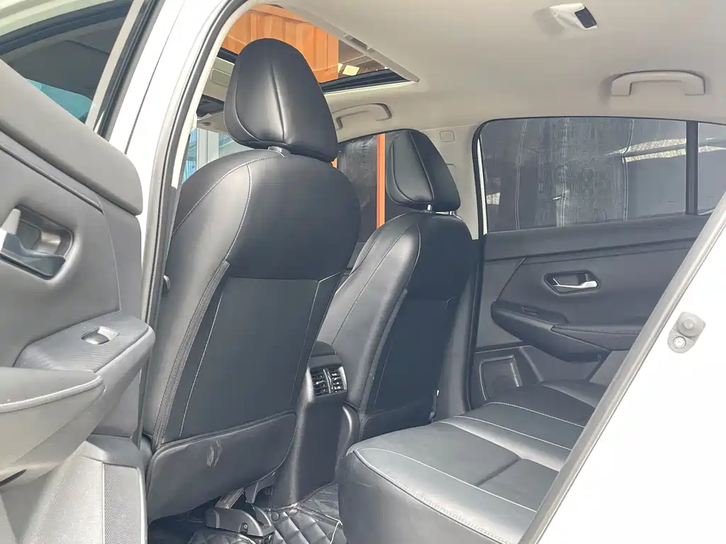 Sylphy Facelift 1.6 L CVT Joy