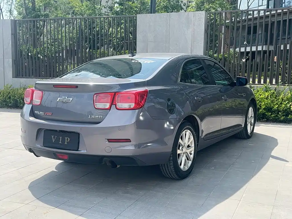 Malibu 2.0 L Auto Luxury