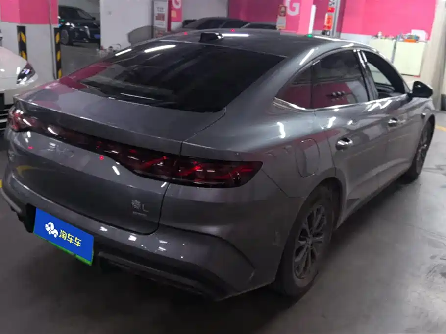 Qin L DM-i Smart Drive 80 KM Leading