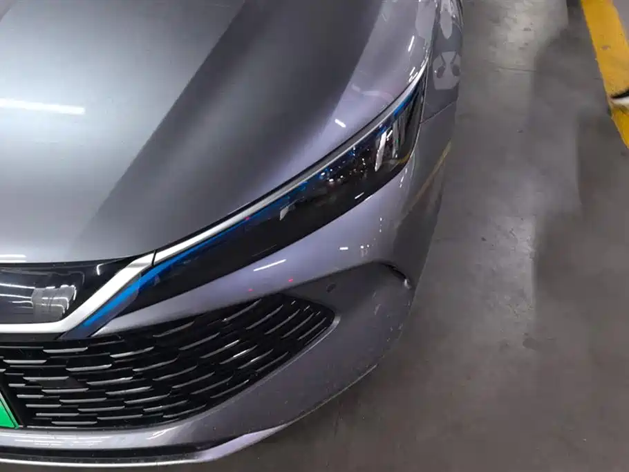 Qin L DM-i Smart Drive 80 KM Leading