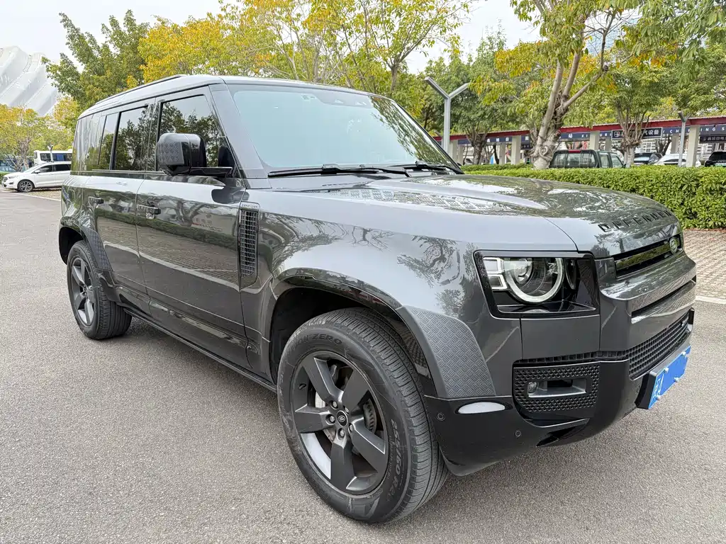 Land Rover Defender 110 3.0 T P400 X-DYNAMIC HSE