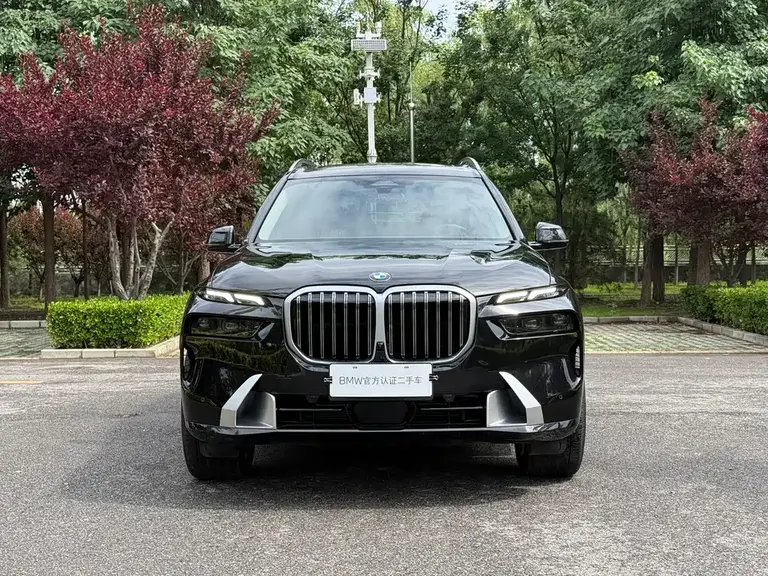 BMW X7 xDrive40 i Leading Luxury Package