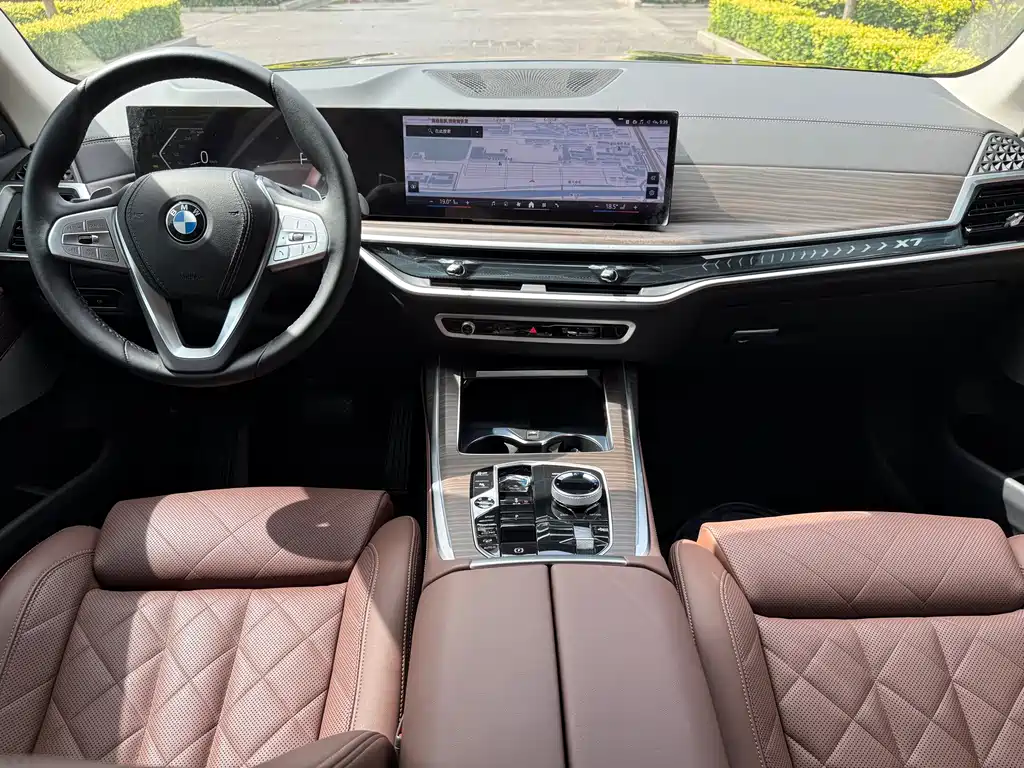 BMW X7 xDrive40 i Leading Luxury Package