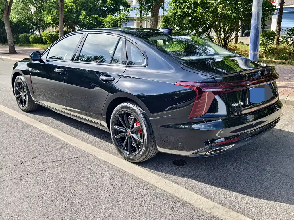 Hongqi H5 1.5 T DCT Shadow