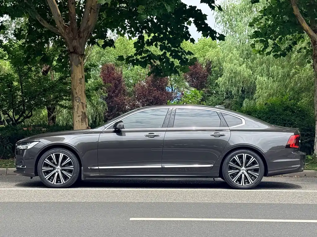 Volvo S90 B5 Smart Grace Luxury