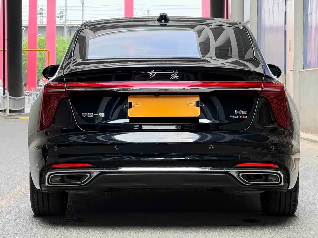 Hongqi H5 2.0 T Auto Connected Flagship