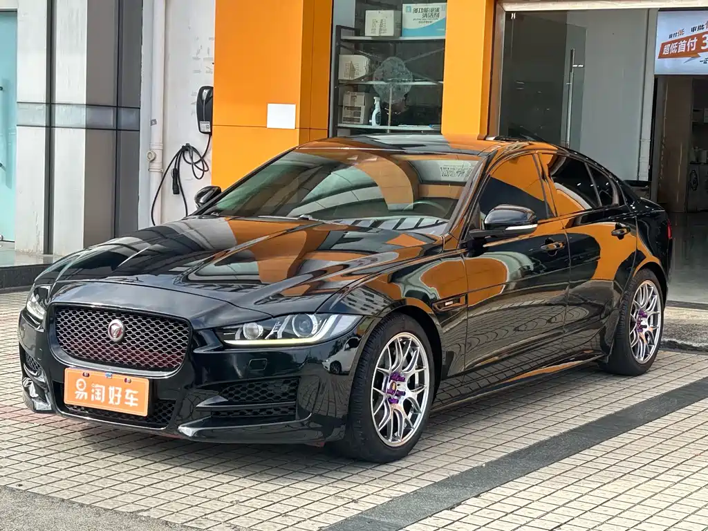 Jaguar XE 2.0 T 240 PS R-Sport