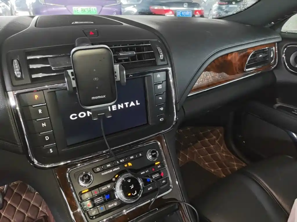 Lincoln Continental 2.0 T 2 WD Honor Shine