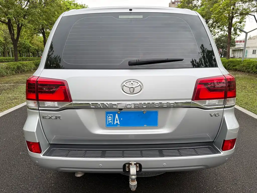 Land Cruiser (Import) 兰德酷路泽(进口) 2019款 4.0 L E-XR 中东版