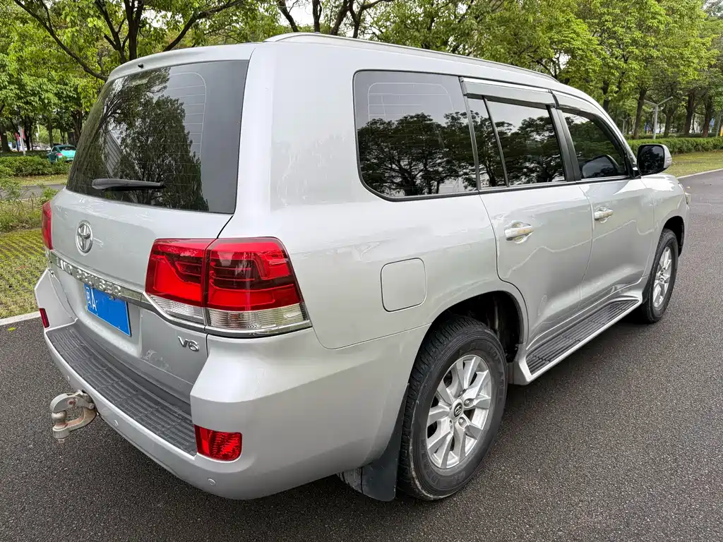 Land Cruiser (Import) 兰德酷路泽(进口) 2019款 4.0 L E-XR 中东版