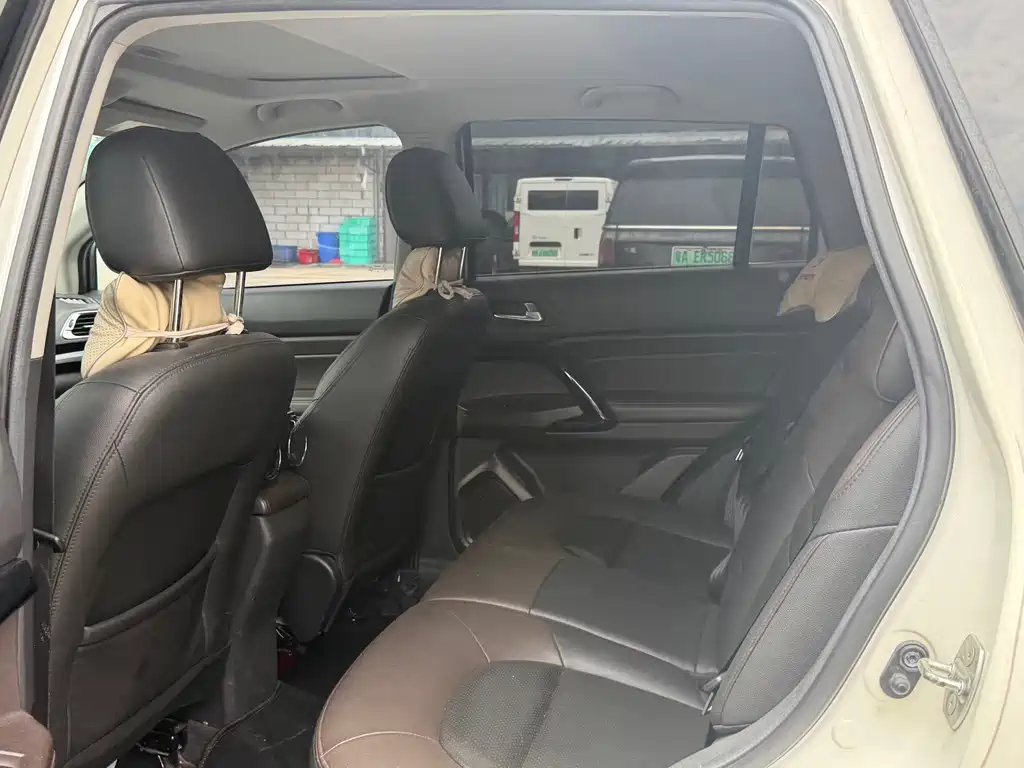 GAC Trumpchi GS4 235 T G-DCT Luxury