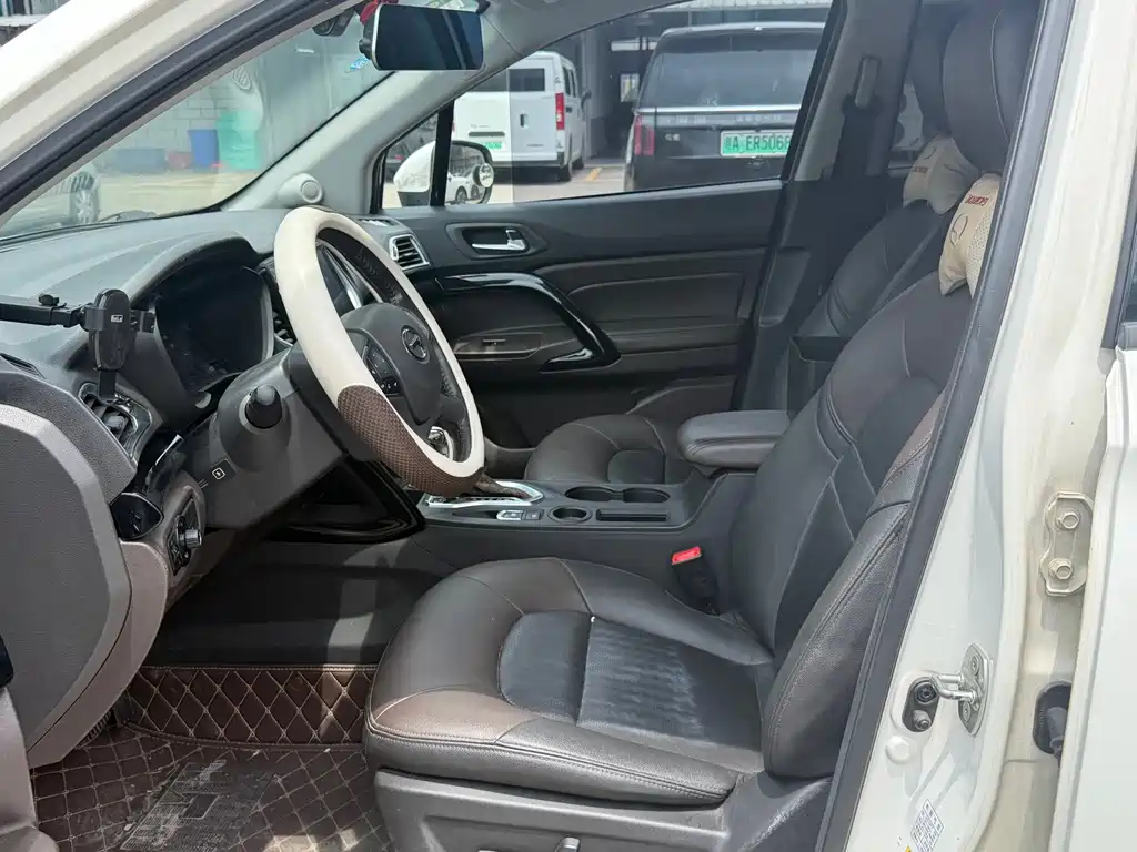 GAC Trumpchi GS4 235 T G-DCT Luxury