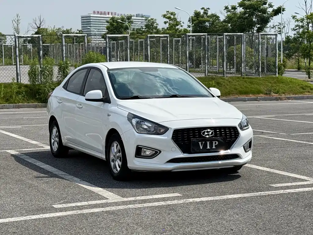 Accent 1.4 L Manual Radiant CN-V