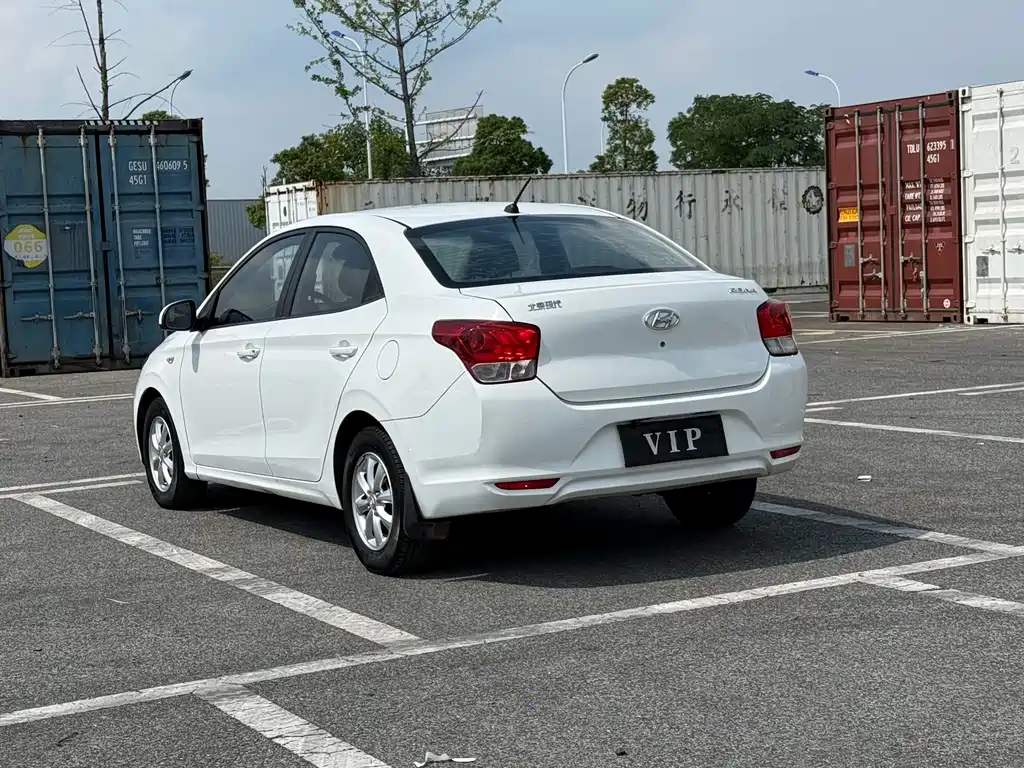 Accent 1.4 L Manual Radiant CN-V