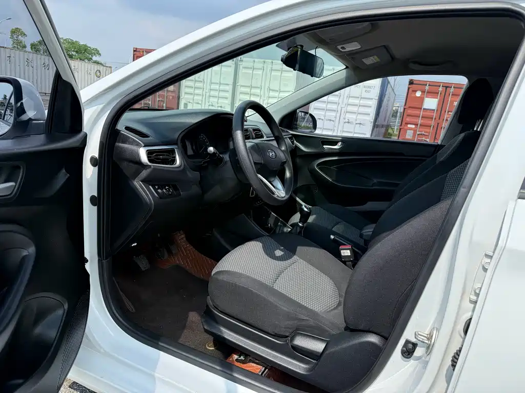 Accent 1.4 L Manual Radiant CN-V