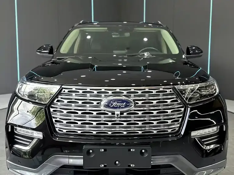 Ford Explorer EcoBoost 285 4 WD Titanium 7-seat