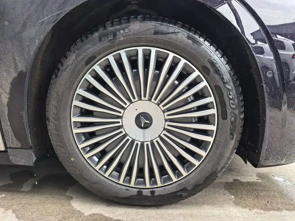 Voyah Dreamer PHEV 4 WD Flagship Kunpeng