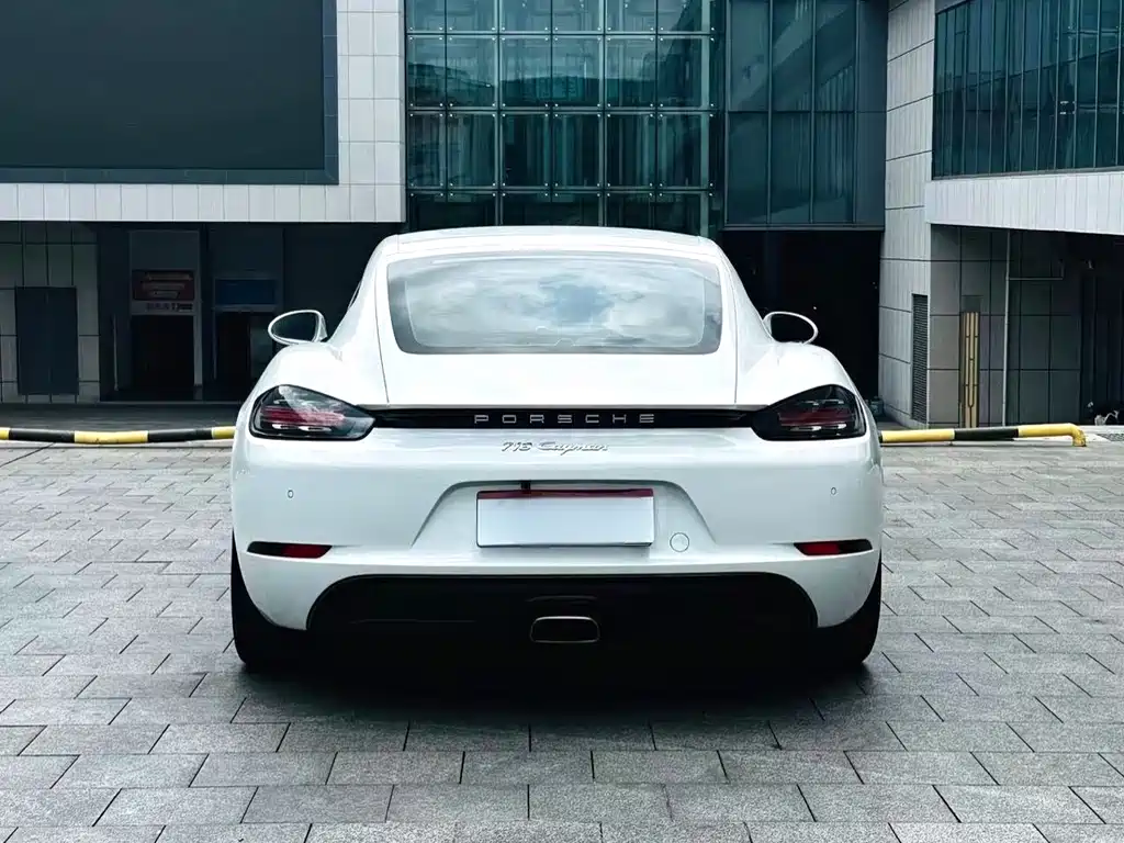 Porsche 718 Cayman 2.0 T
