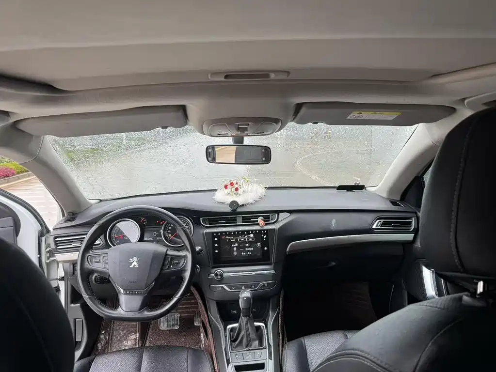 Peugeot 408 1.6 T Auto Luxury