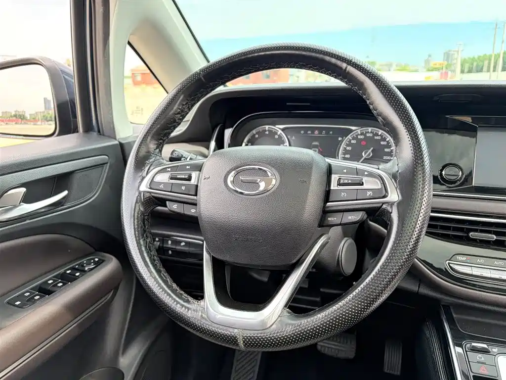 GAC Trumpchi M6 270 T Auto Premium (6-seat) CN-V