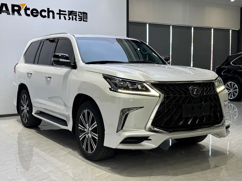 Lexus LX 570 Peak Special Edition