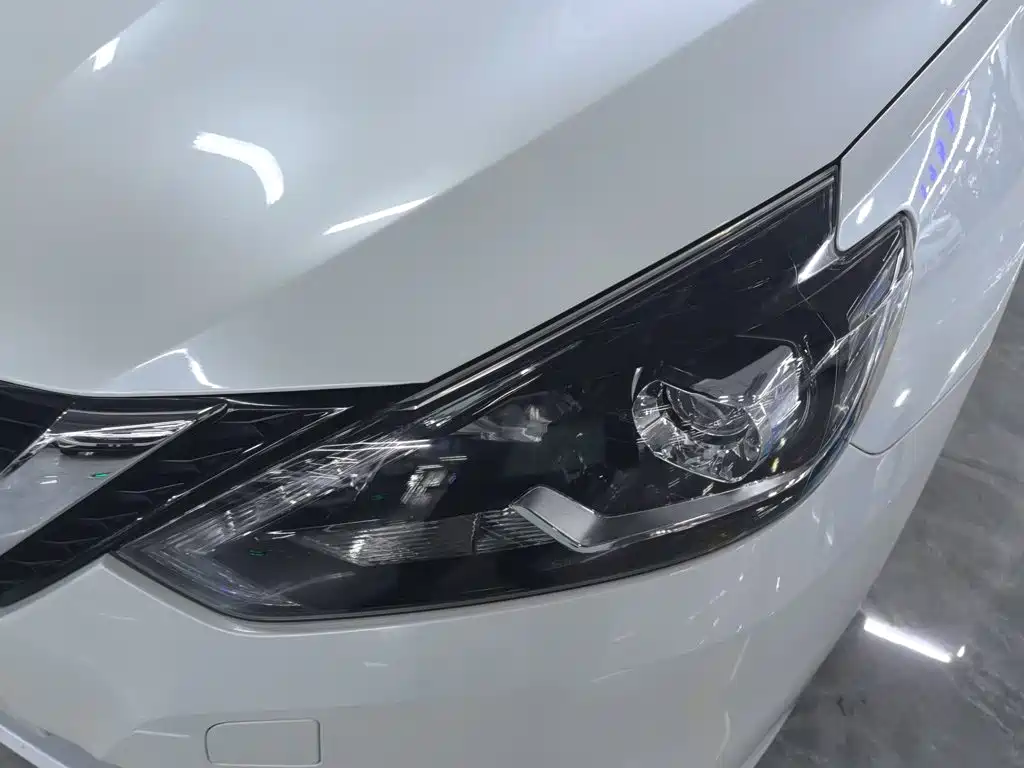 Sylphy 1.6 XV CVT Smart Enjoyment