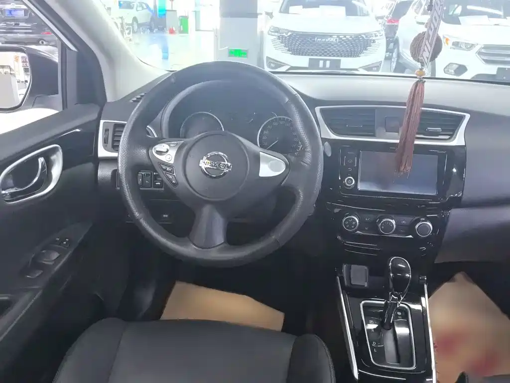 Sylphy 1.6 XV CVT Smart Enjoyment