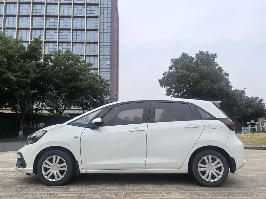 Fit 1.5 L CVT Trend Enjoyment