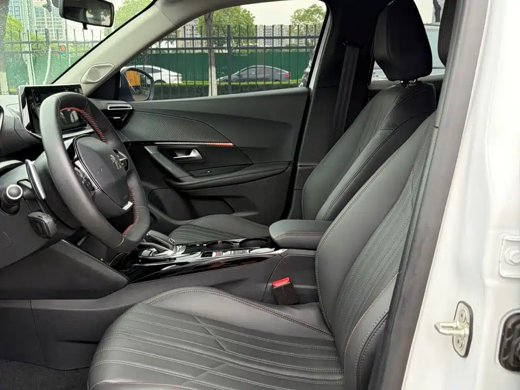 Peugeot 2008 2022 230 THP THE ONE