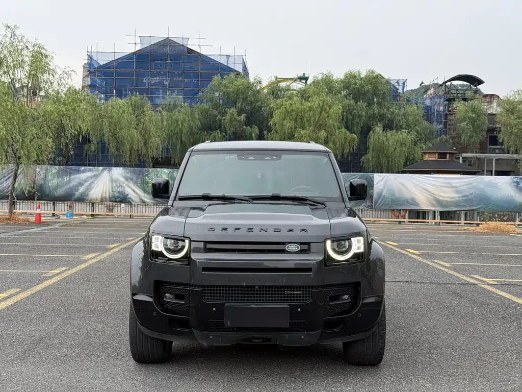 Land Rover Defender 110 P400 X-DYNAMIC HSE