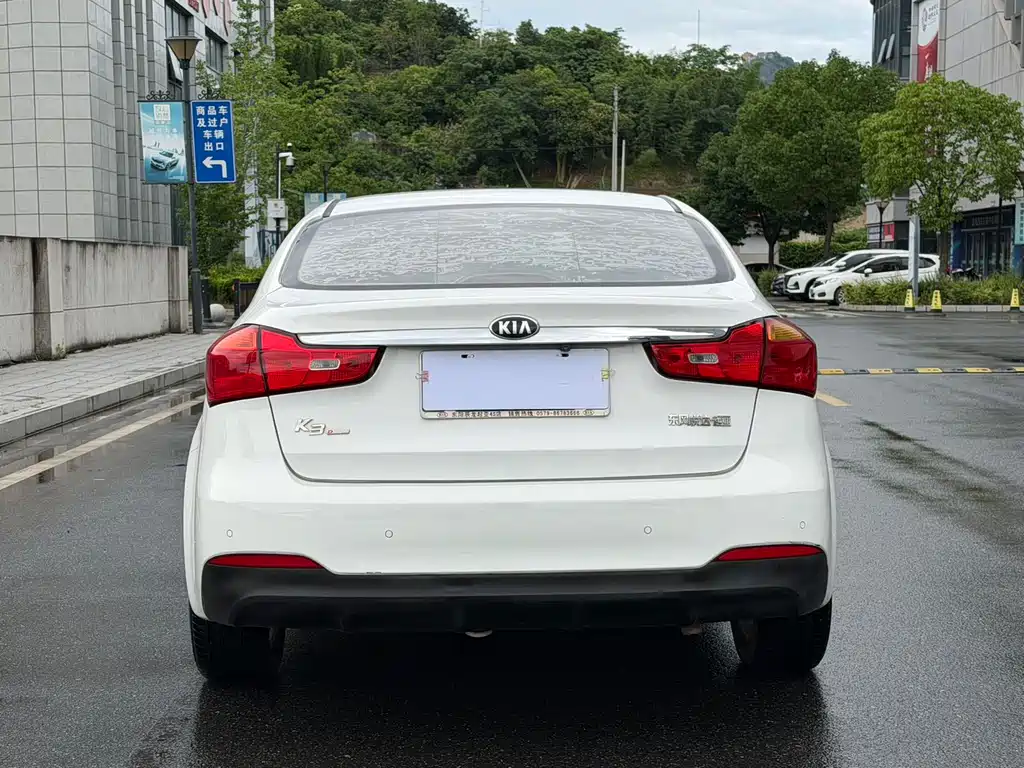Kia K3 1.6 L Auto GLS