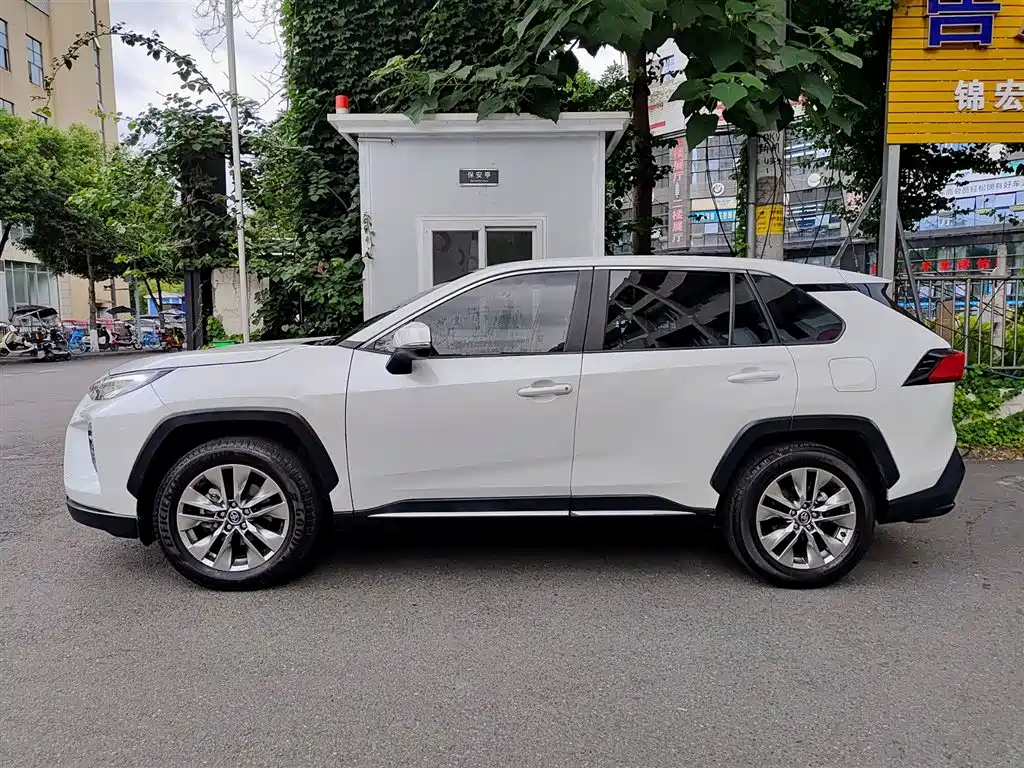 Wildlander 2.0 L CVT 2 WD Urban