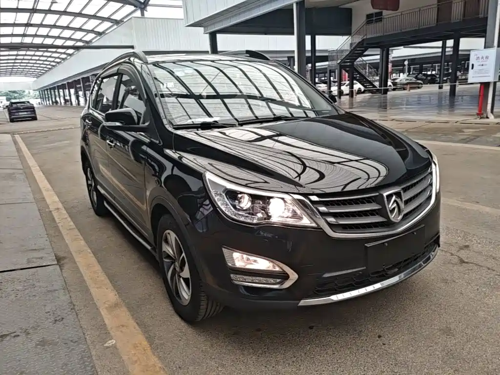 Baojun 560 1.8 L Manual Luxury