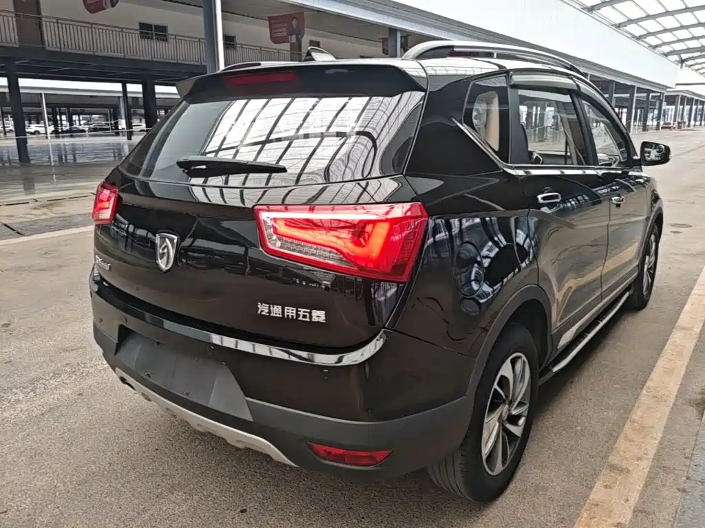 Baojun 560 1.8 L Manual Luxury