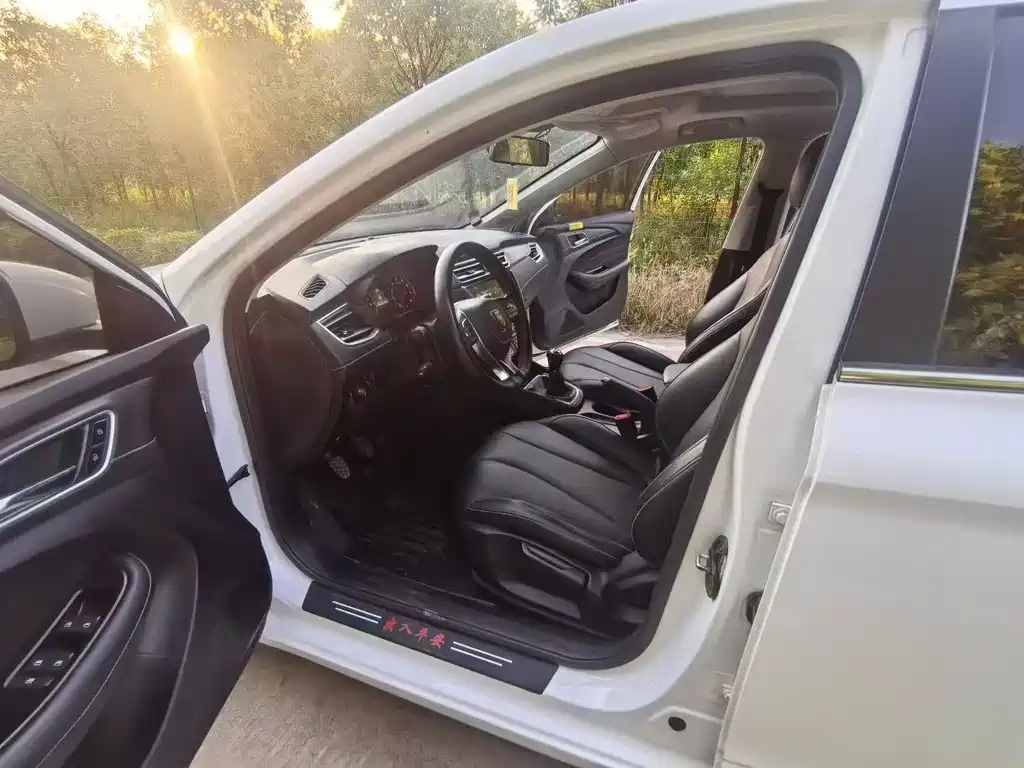 Roewe i5 1.5 L Manual Diamond