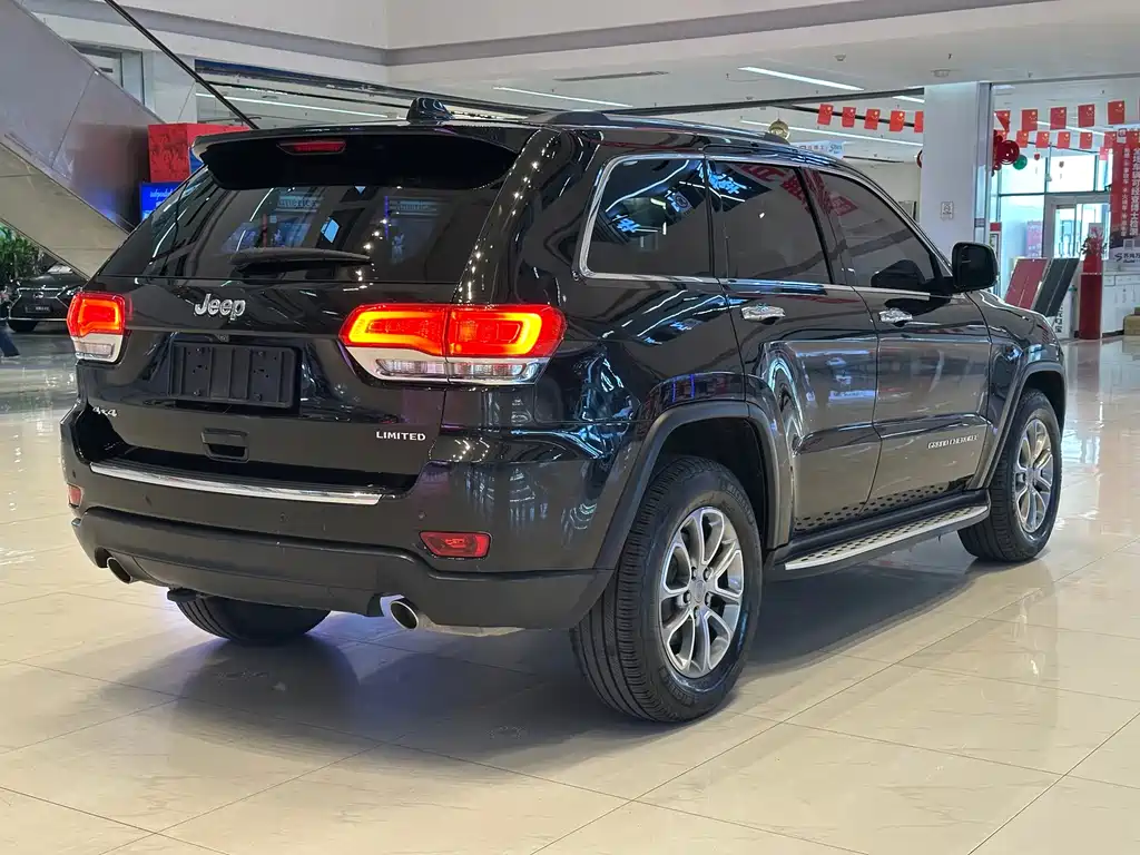 Grand Cherokee (Import) 3.0 L Comfort Enjoyment Navigation