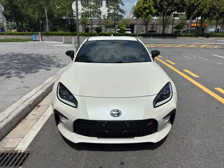 Toyota 86 GR 86 2.4 L Manual