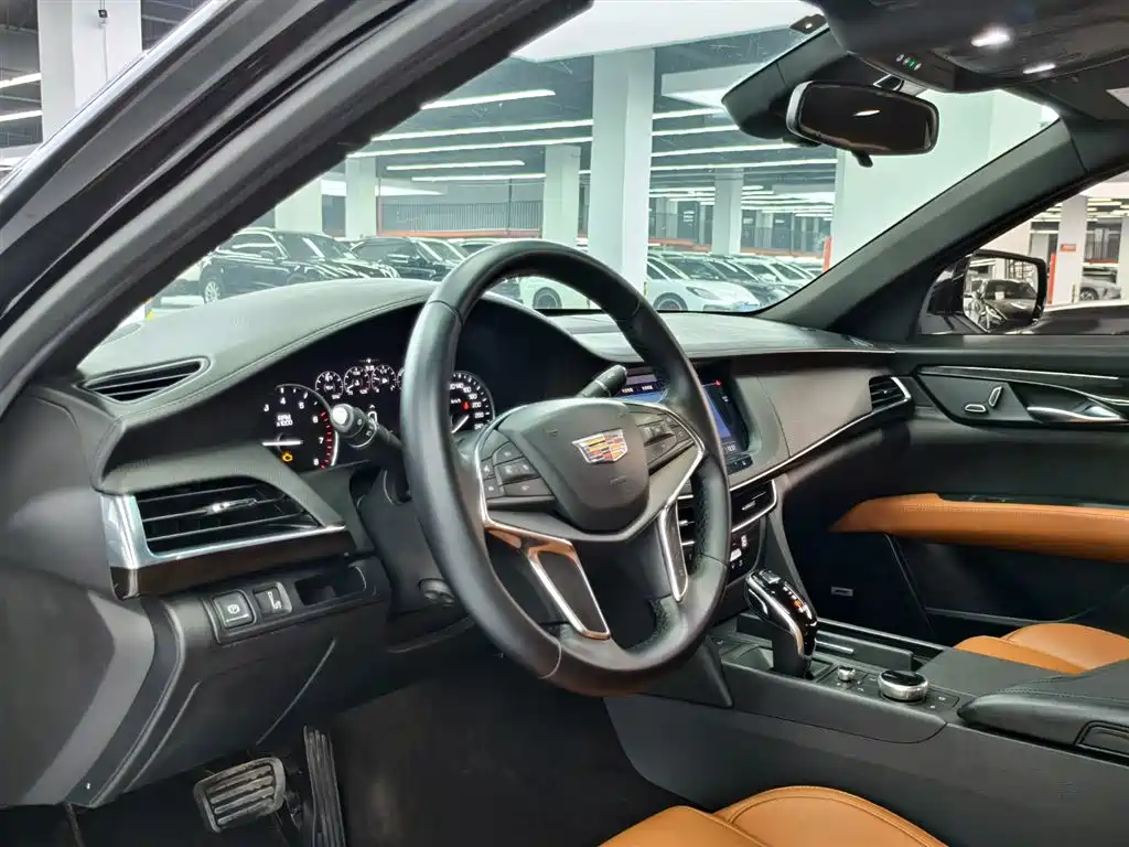 Cadillac CT6 28 T Fashion