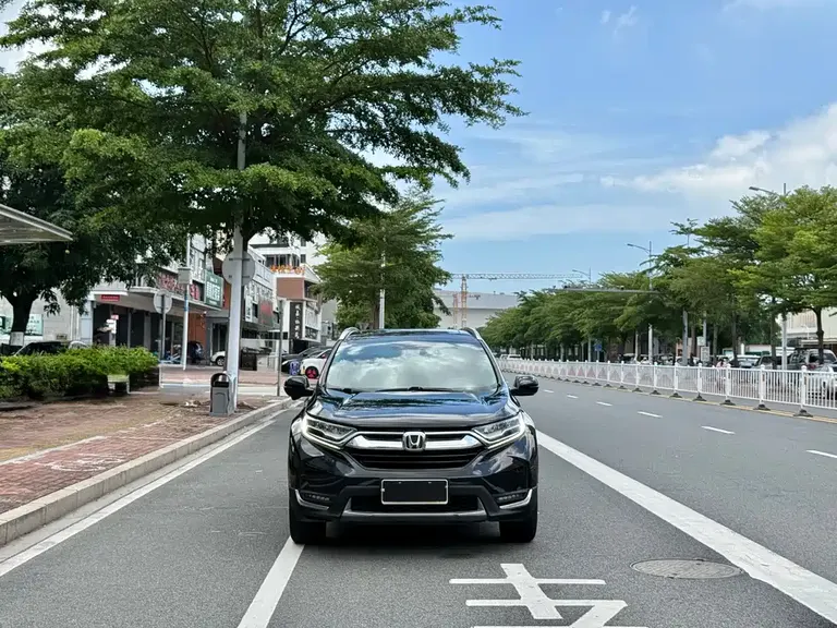 Honda CR-V 240 TURBO CVT 4 WD Distinguished