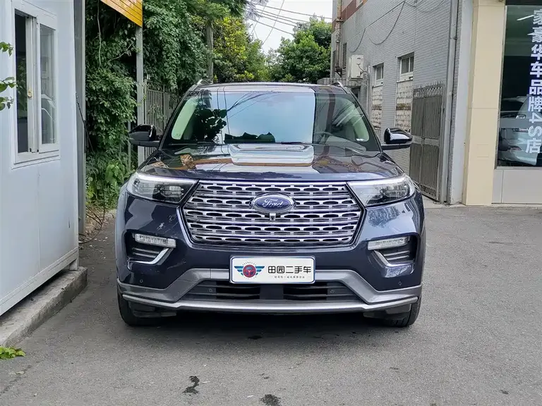 Ford Explorer EcoBoost 285 4 WD Titanium 7-seat