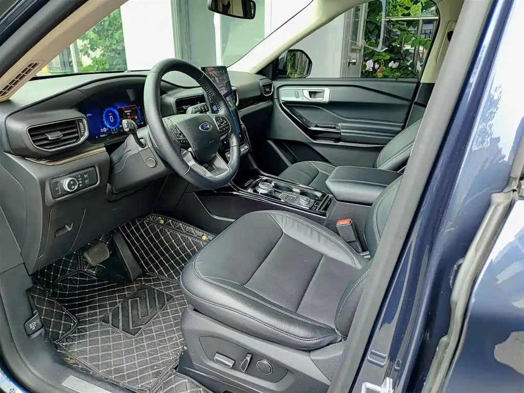Explorer EcoBoost 285 4 WD Titanium 7-seat