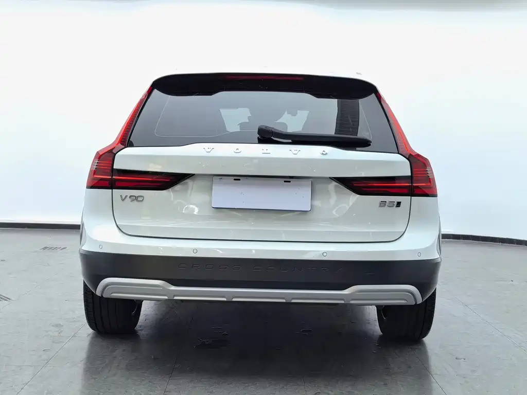 Volvo V90 Cross Country B5 AWD Smart Vision