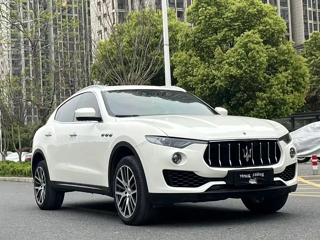 Levante 3.0 T Classic