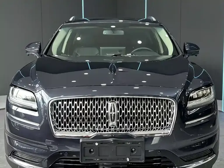 Lincoln Nautilus 2.0 T 4 WD Premium