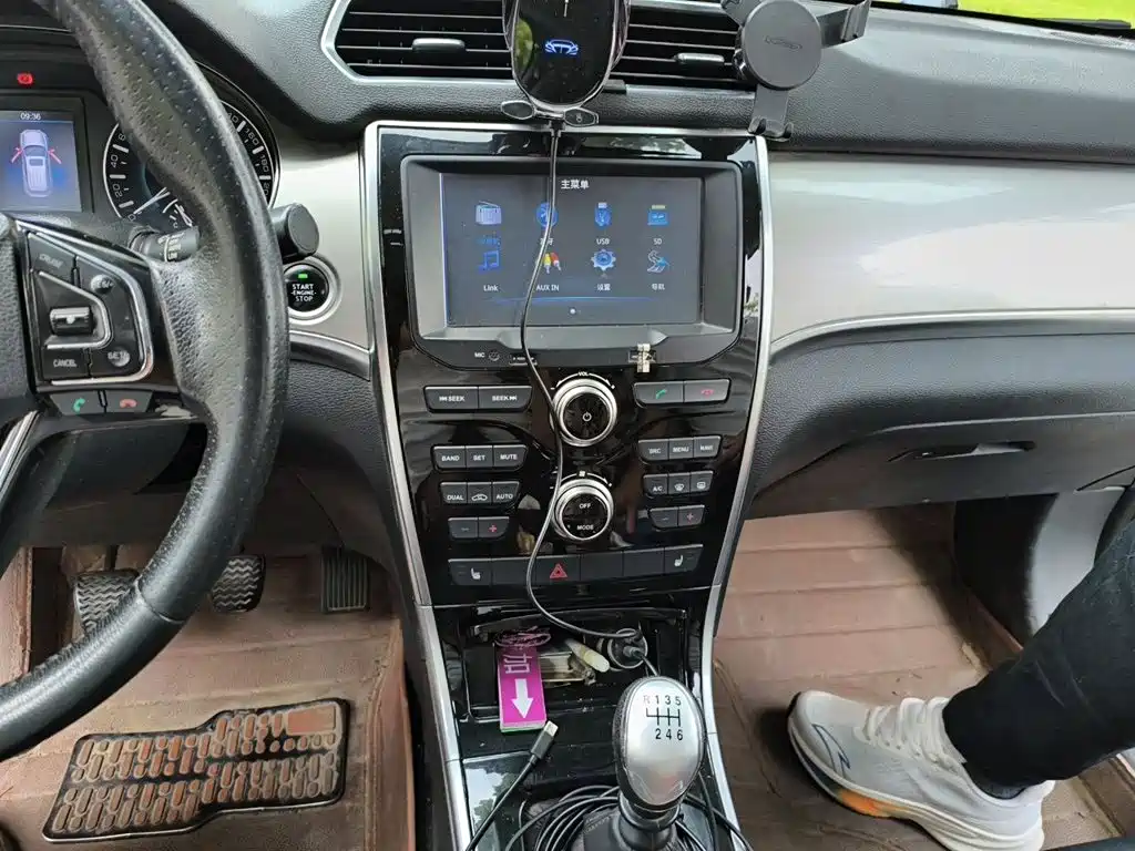Haval H2 1.5 T Manual 2 WD Distinguished