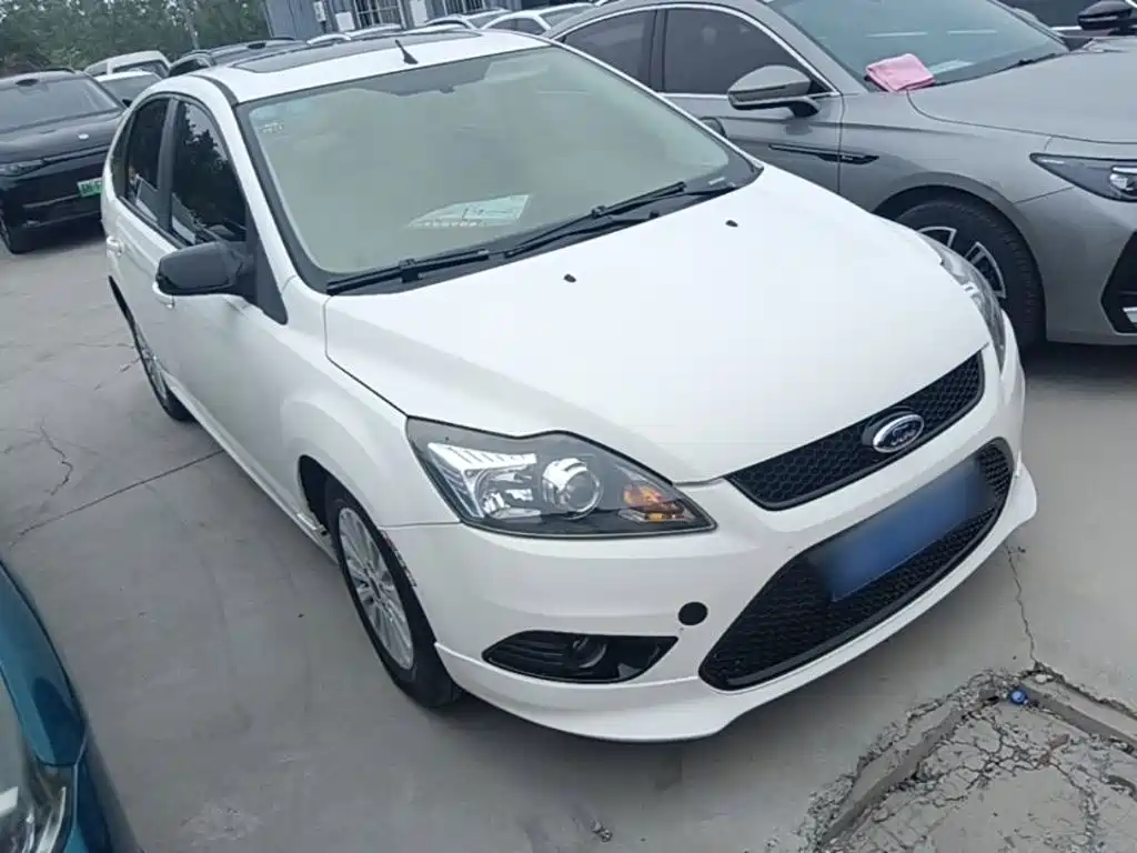 Focus Hatchback Classic 1.8 L Auto Fashion