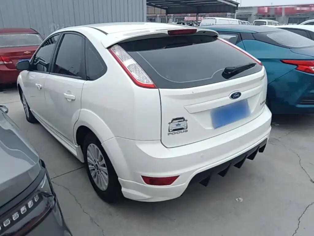 Focus Hatchback Classic 1.8 L Auto Fashion